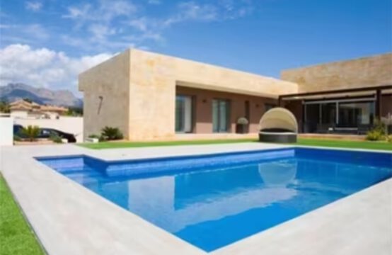 Prachtige luxe villa in urbanisatie El Arabi in Alfaz del Pi