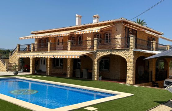 Prachtige villa in Alfaz del Pi