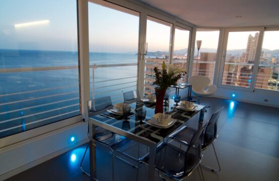 Prachtig eerstelijns penthouse in Playa Levante Benidorm